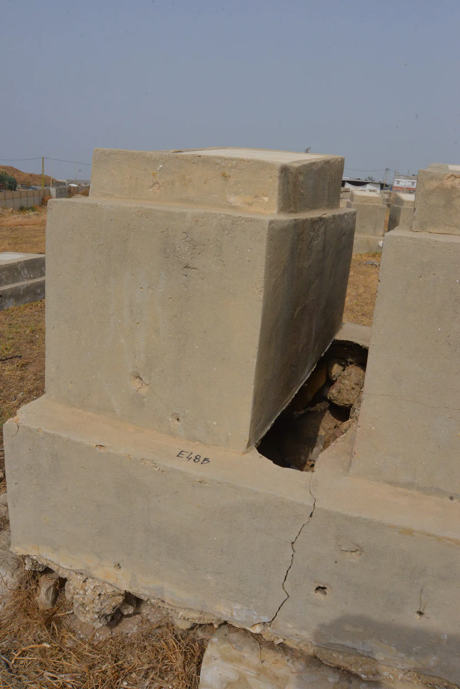 Tomb E48B for Meir NIGRI, photograph 9 at the Jewish Cemetery of Saida